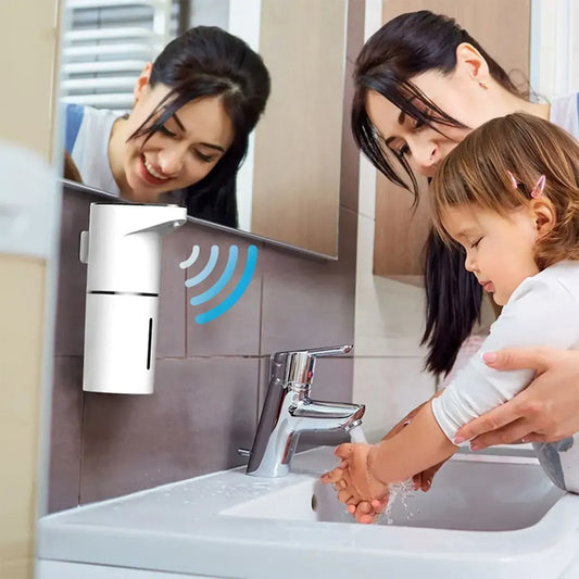 "CleanSense™ — Dispensador Automático de Jabón sin Contacto