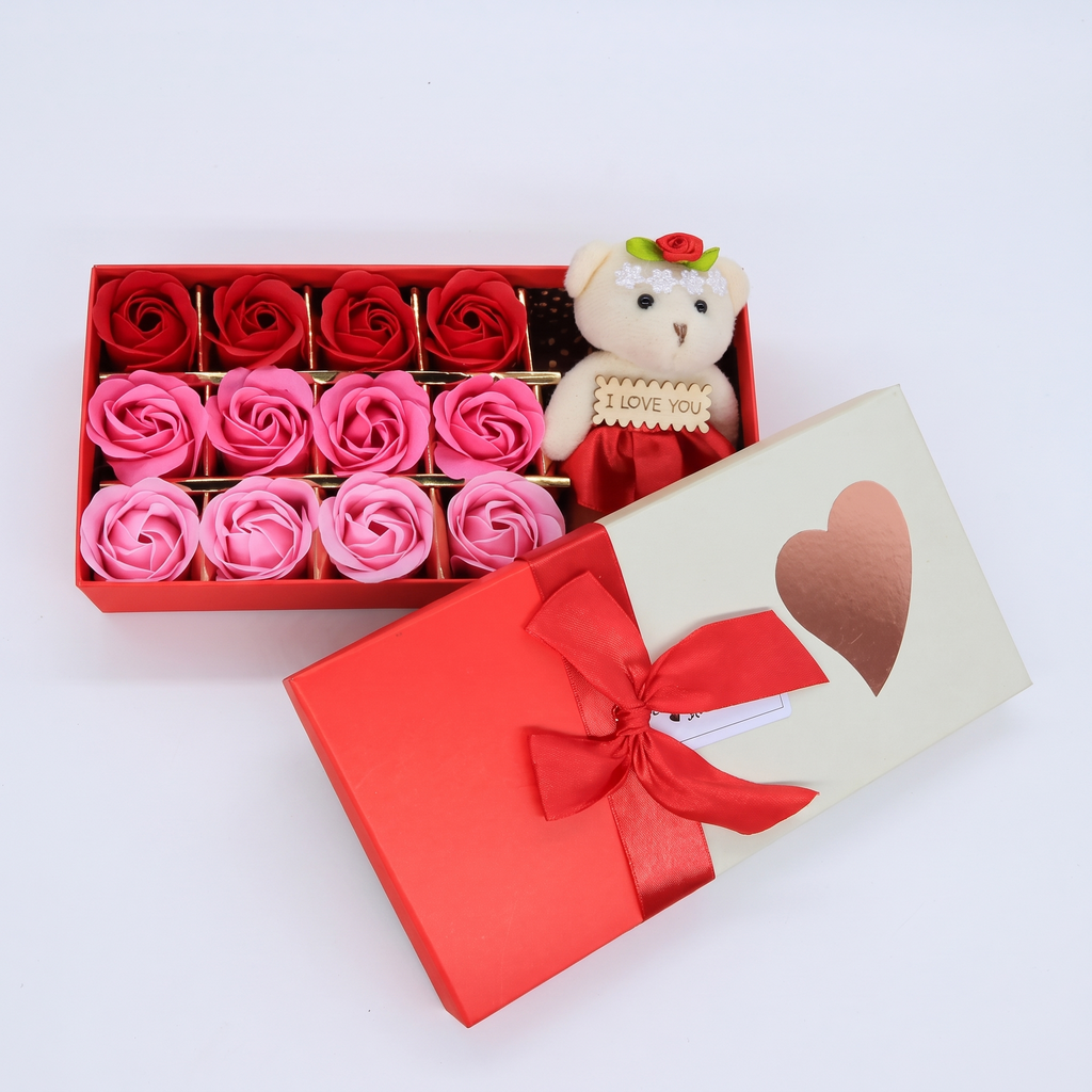 Caja de Regalo con Oso y Flores Eternas - vista 1 - Iron Oak Chile