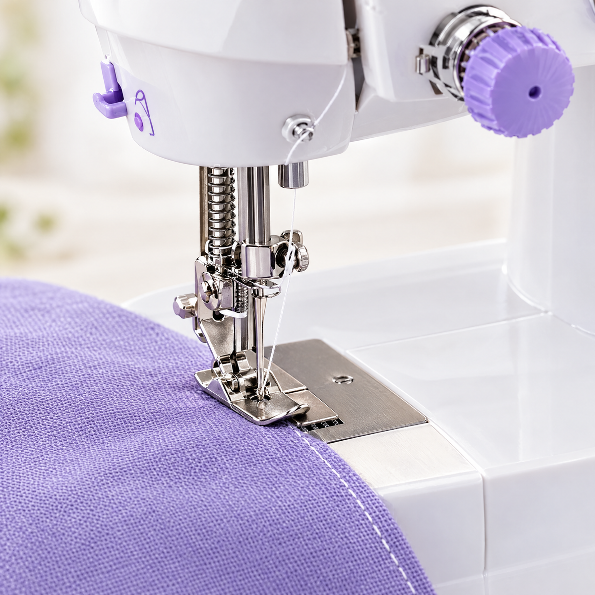 Máquina de Coser Portátil, Liviana y Fácil de Usar - foto 4
